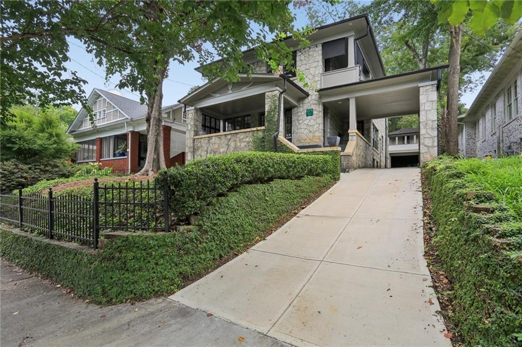 1079 Monroe Drive NE