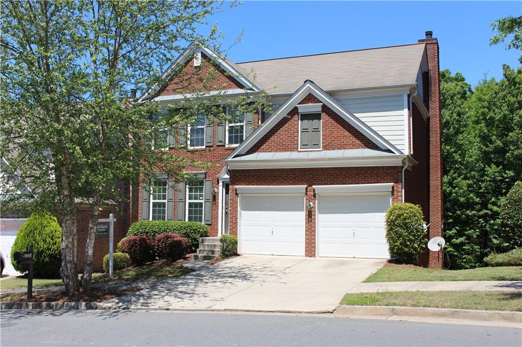 Location Location Location, 4Bedrooms and 2.5Bathrooms 3sides Brick house with the unfinished Basement, Walk to Hull Middle School, Hardwood floors throughout Main, Walk in Pantry, SS Appliances Granite Countertops with tile back splash in Kitchen, Private Backyard, Playground and Swimming Pool Amenities, Easy Access to PIB and I-85,