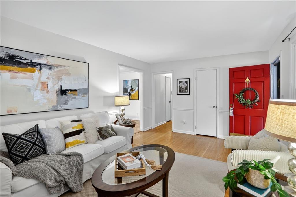 3873 Gloucester Drive