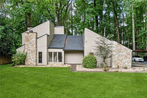 345 VINEYARD Drive NW Marietta GA 30064