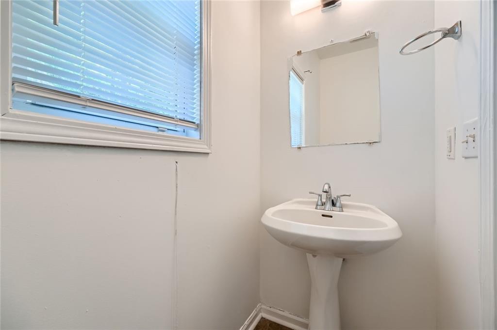 1331 Memorial Drive, Atlanta, Georgia image 11
