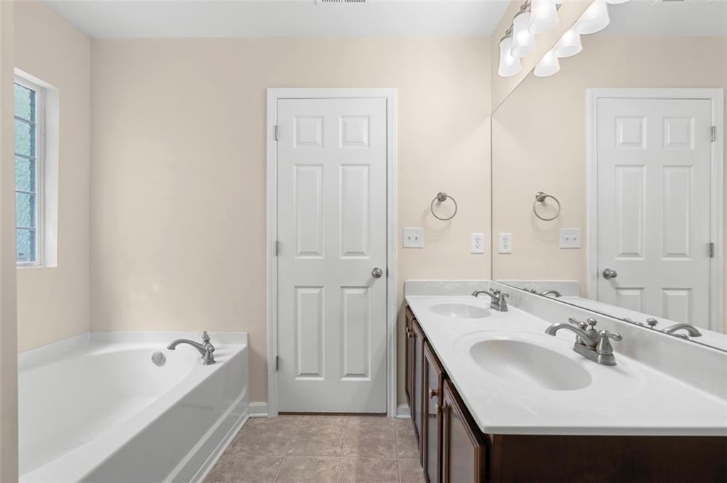 1067 Brittania Road, Stone Mountain, Georgia image 27