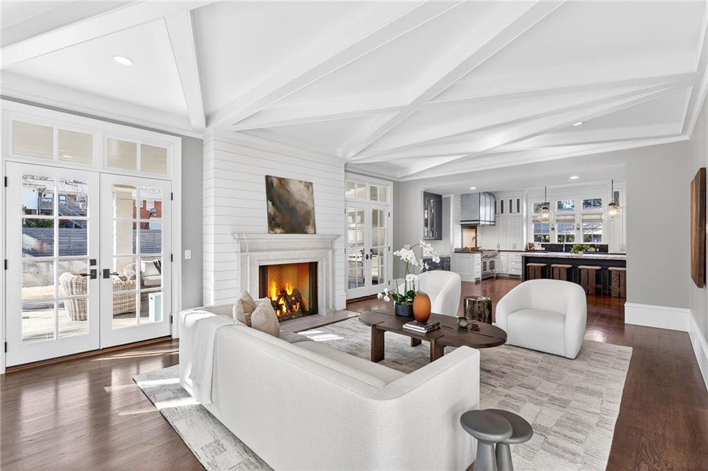 1646 Friar Tuck Road NE