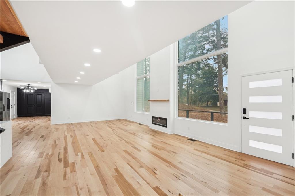2396 Sunset Drive, Atlanta, Georgia image 3