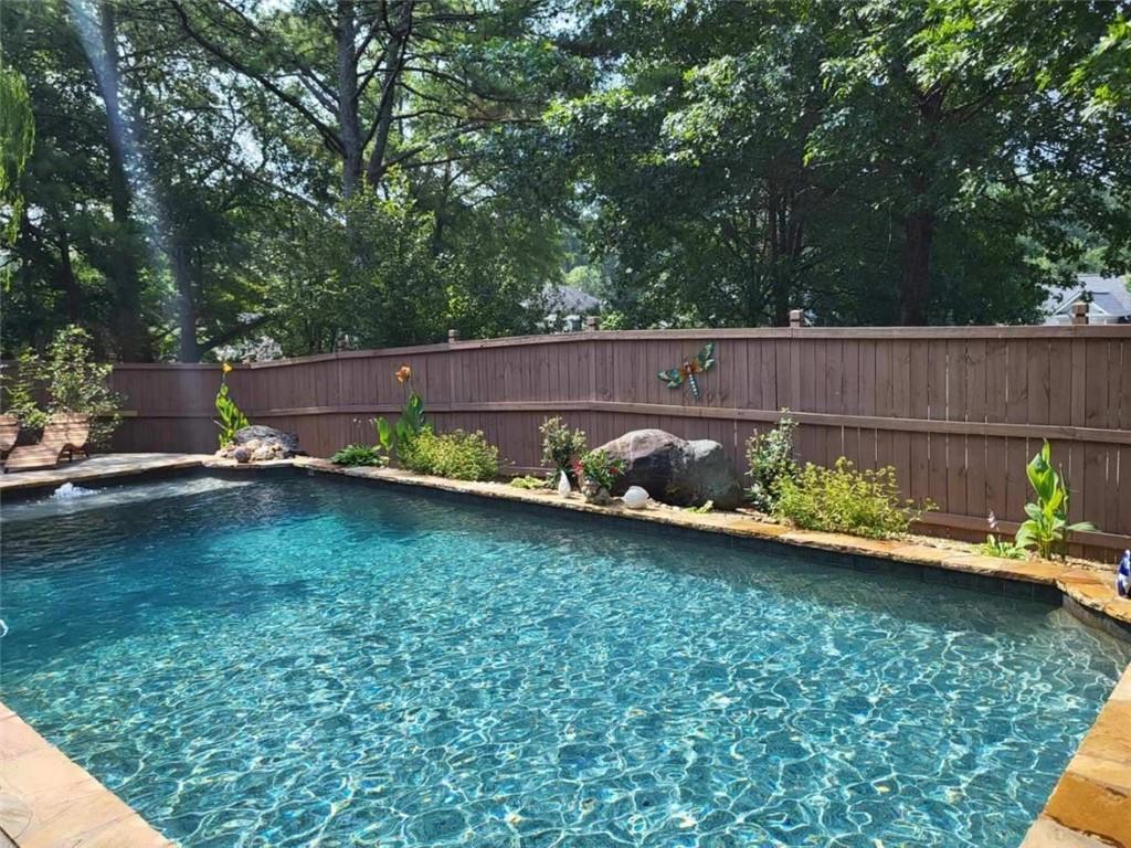 215 Haleys Court
