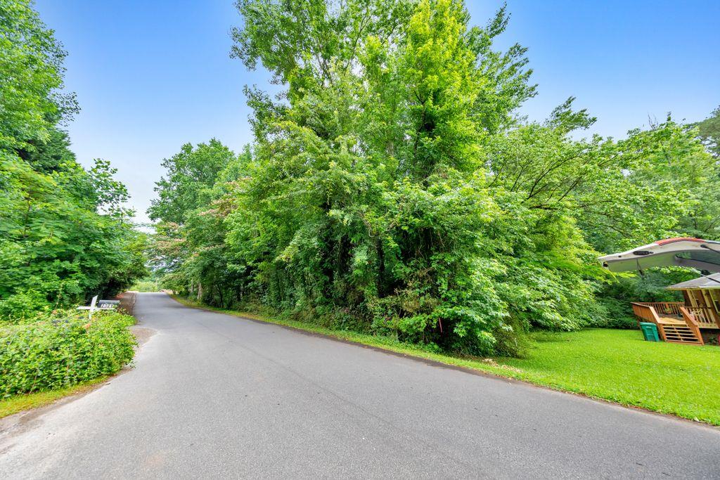 2354 Almon Drive, Marietta, Georgia image 3