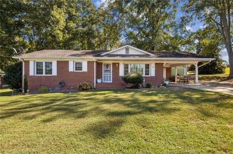 Homes For Sale - 542 Marion Street<br/> Winder, GA 30680