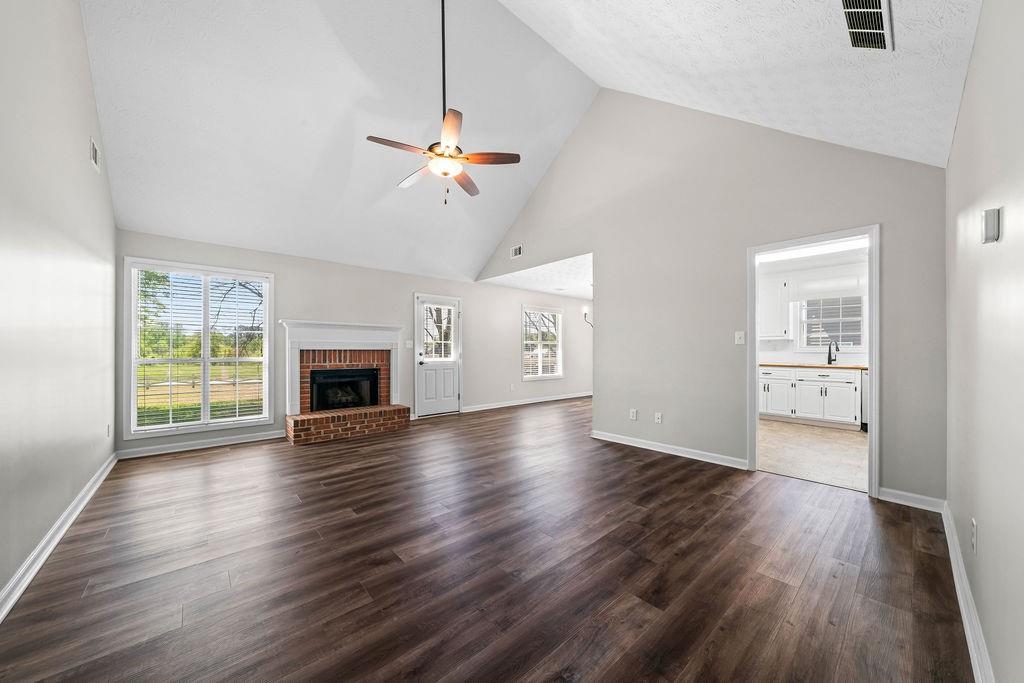 1835 Woodberry Court