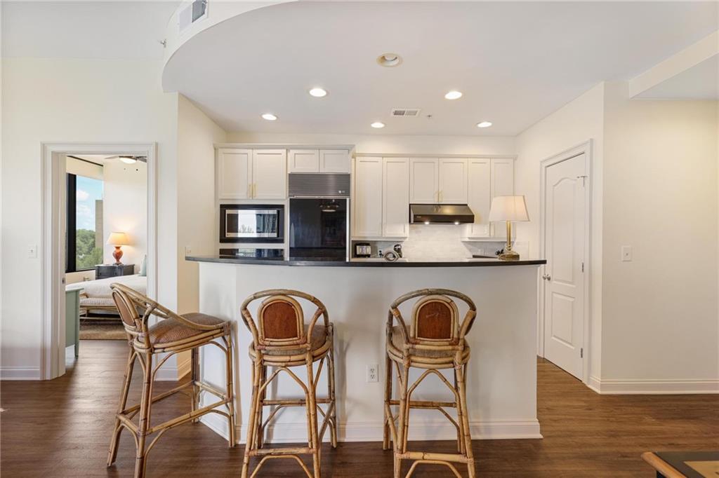 2828 Peachtree Road NW 903