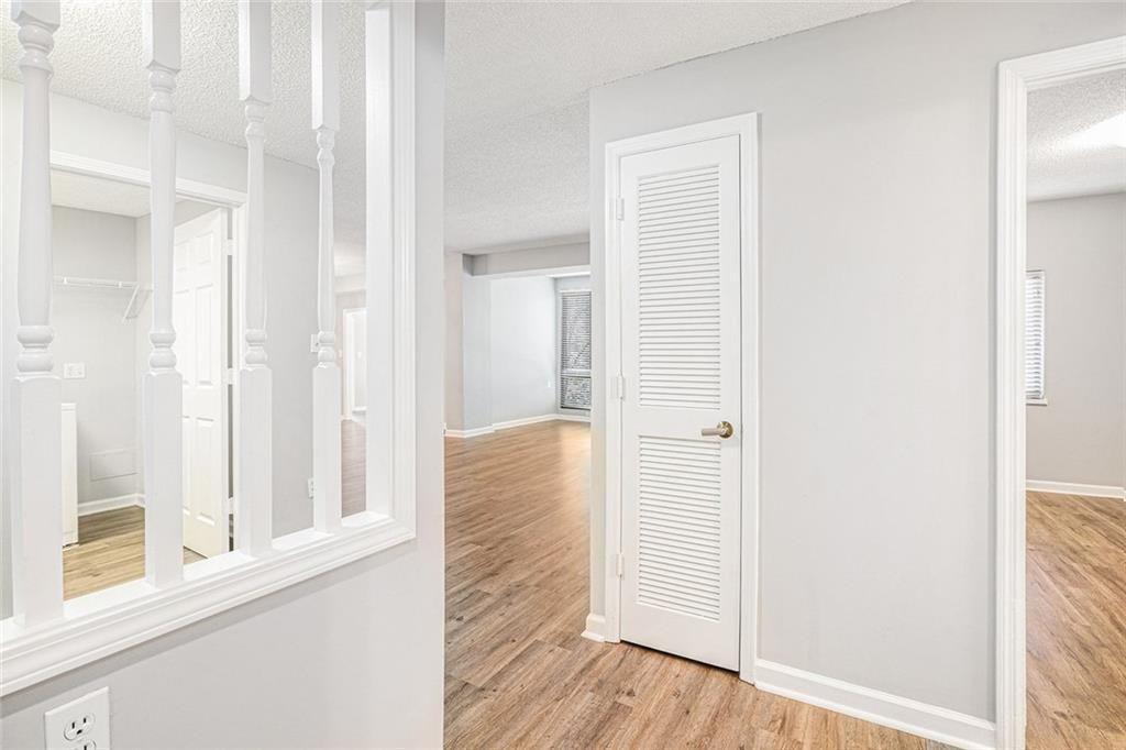 1800 Clairmont Lake 412