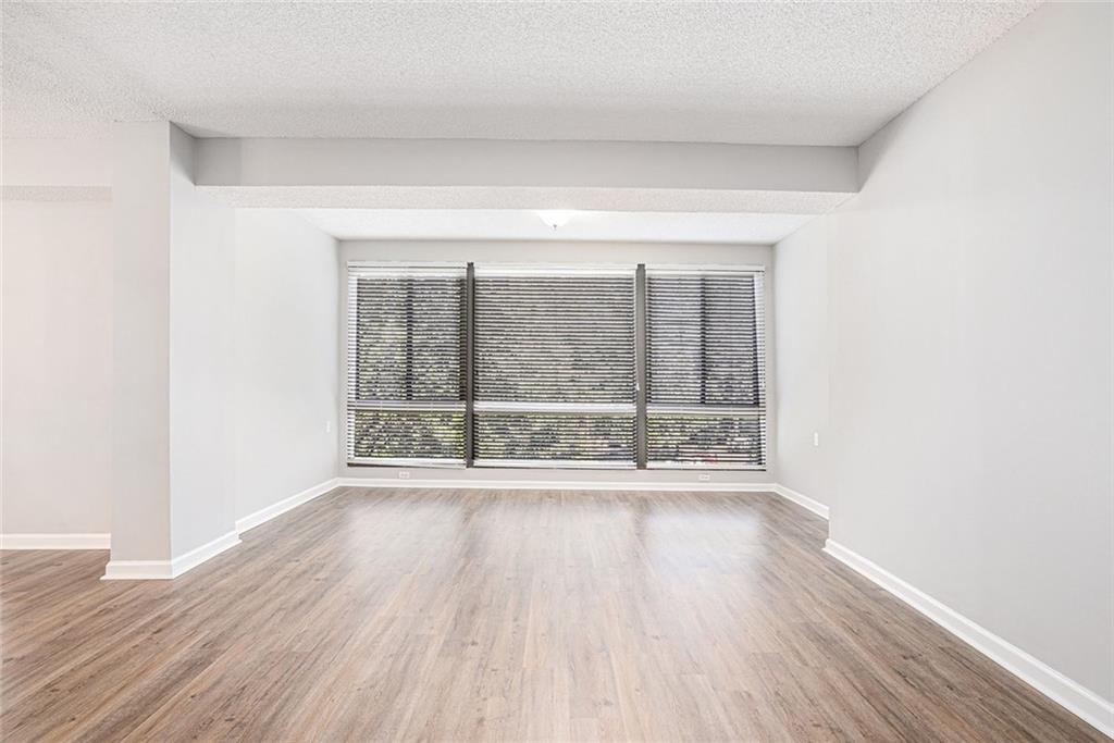 1800 Clairmont Lake 412