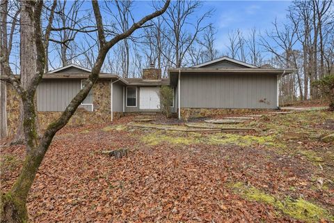 Homes For Sale - 251 Milam Road<br/> Fayetteville, GA 30214