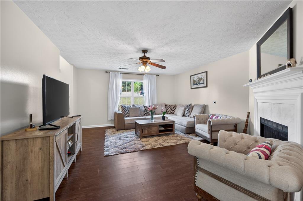 6250 Glen Port Circle