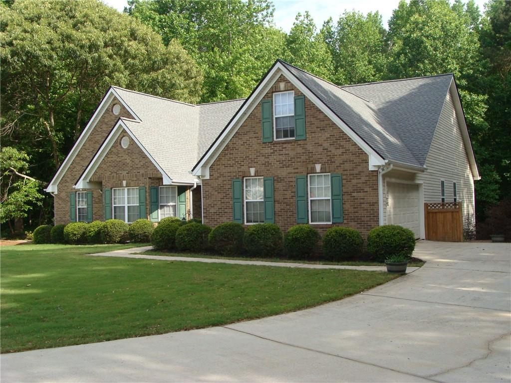 1611 Lake View Court
