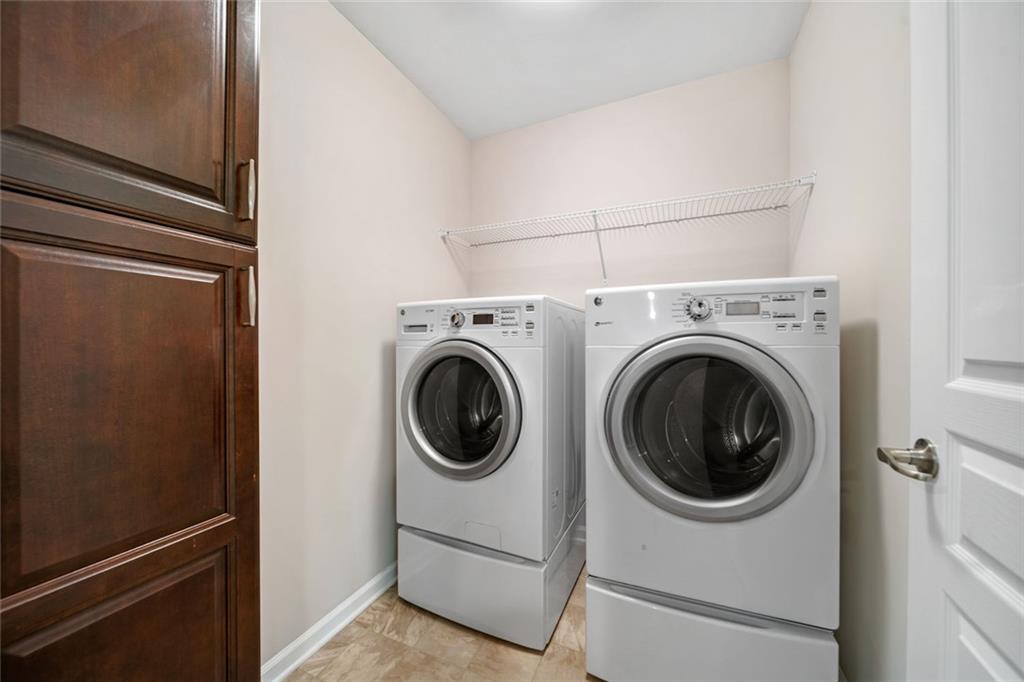 LENOX OVERLOOK - Residential