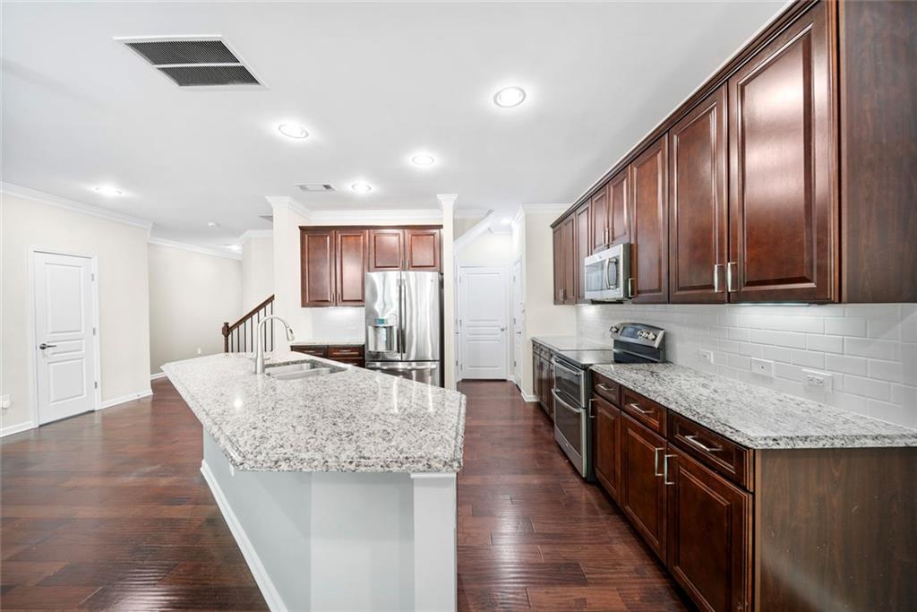 LENOX OVERLOOK - Residential