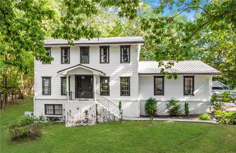 813 Lakeshore Drive Berkeley Lake GA 30096