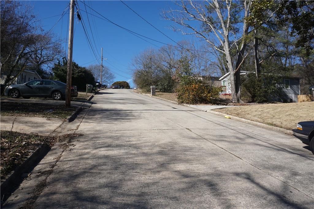 1674 Mary George Avenue, Atlanta, Georgia image 3