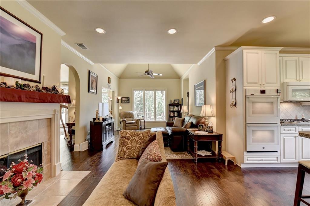 7020 Grassmoor Grange Way, Cumming, Georgia image 47