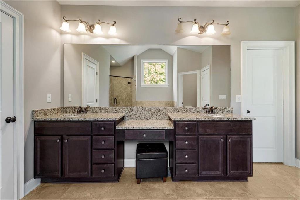 Mabry Manor - Residential