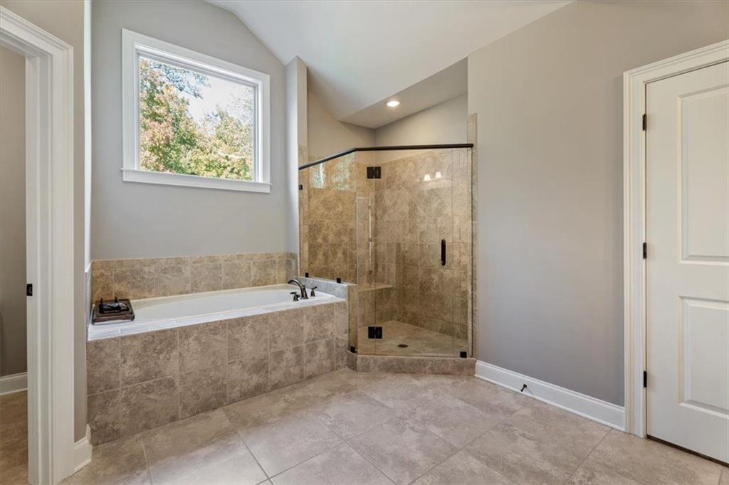 Mabry Manor - Residential