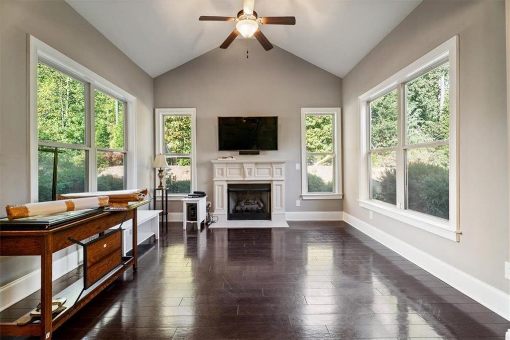 Mabry Manor - Residential