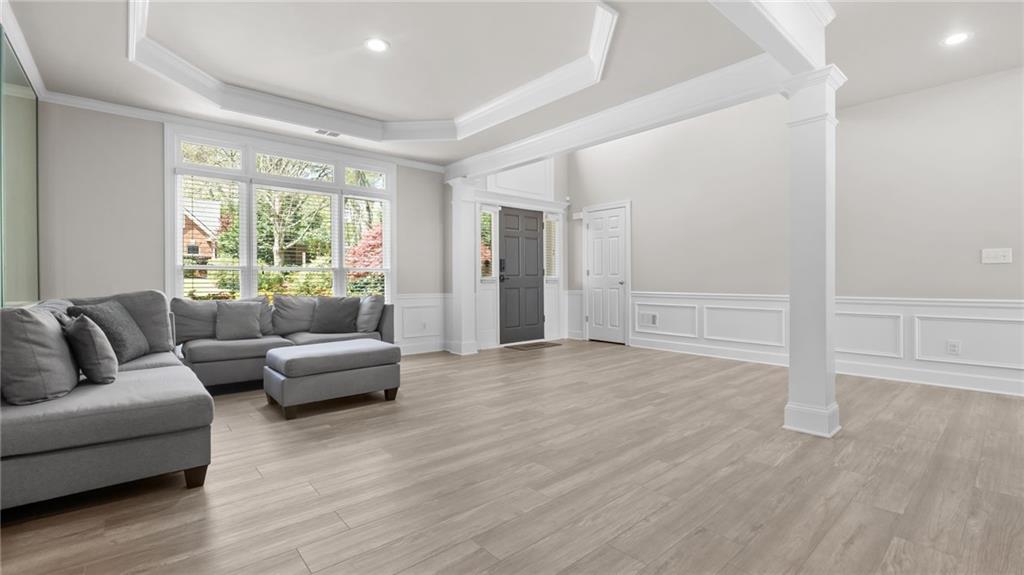 300 Craighead Drive, Sandy Springs, Georgia image 4