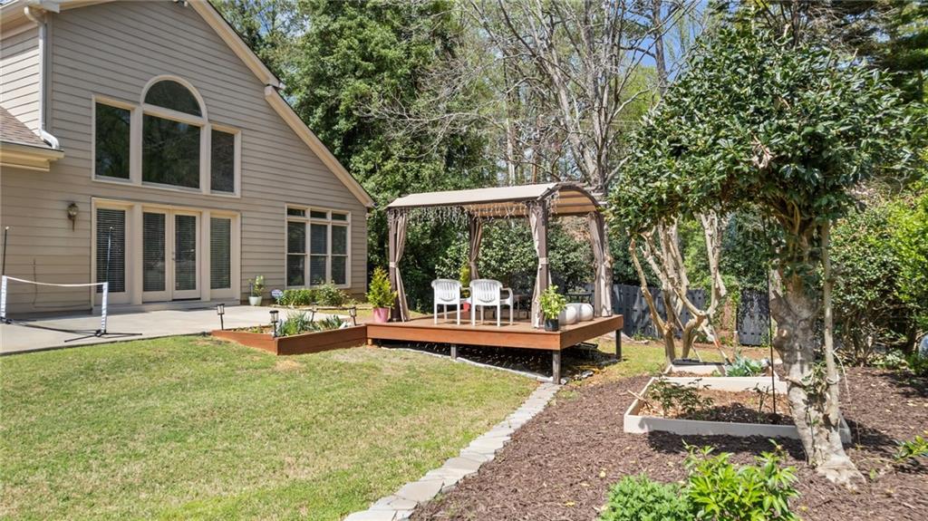 300 Craighead Drive, Sandy Springs, Georgia image 38