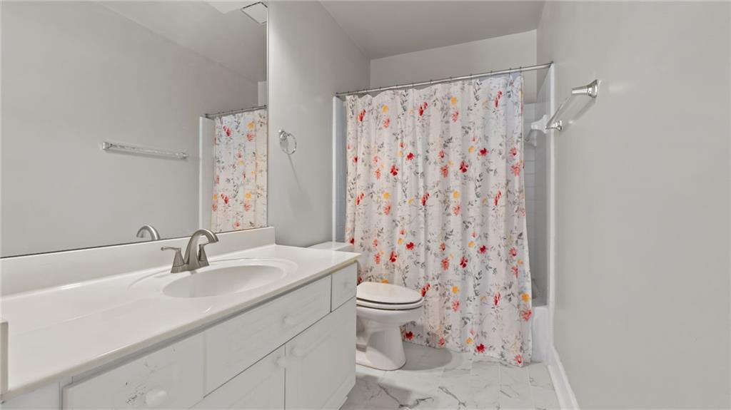 300 Craighead Drive, Sandy Springs, Georgia image 30