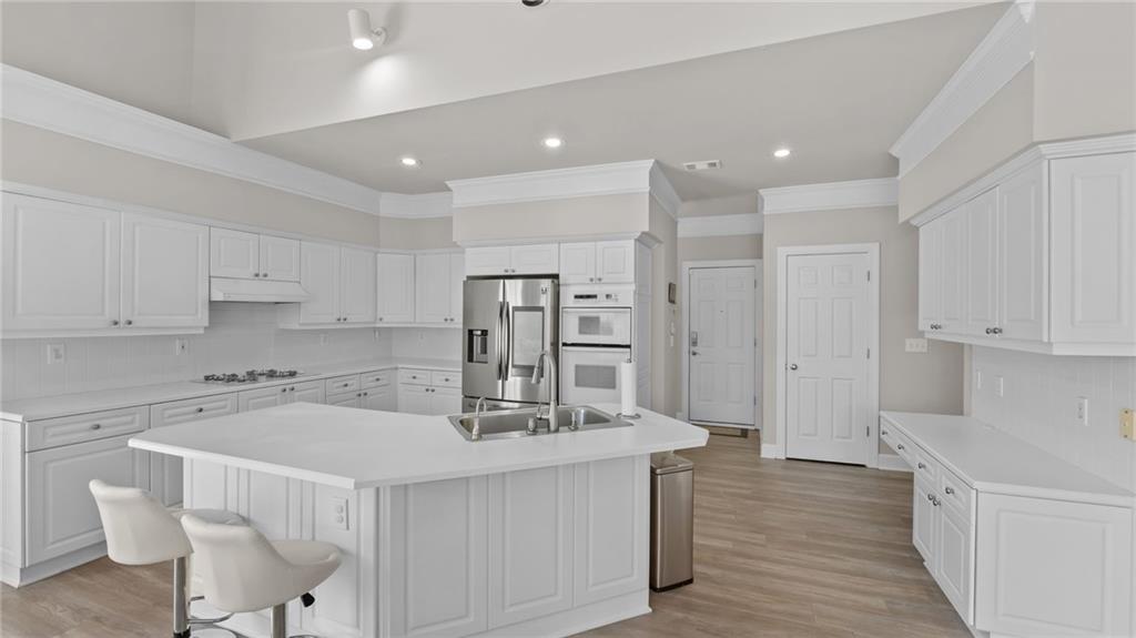 300 Craighead Drive, Sandy Springs, Georgia image 13