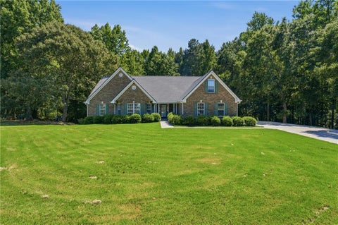 Homes For Sale - 1611 Lake View Court<br/> Walton County, Loganville, GA 30052