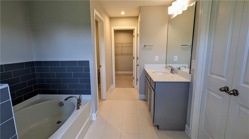 Addison Point - Residential