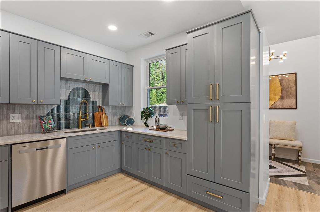 1649 Derry Avenue, Atlanta, Georgia image 12