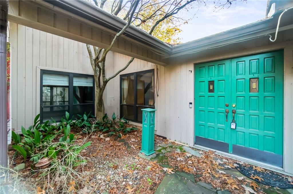 1845 Branch Valley Drive, Roswell, Georgia image 4