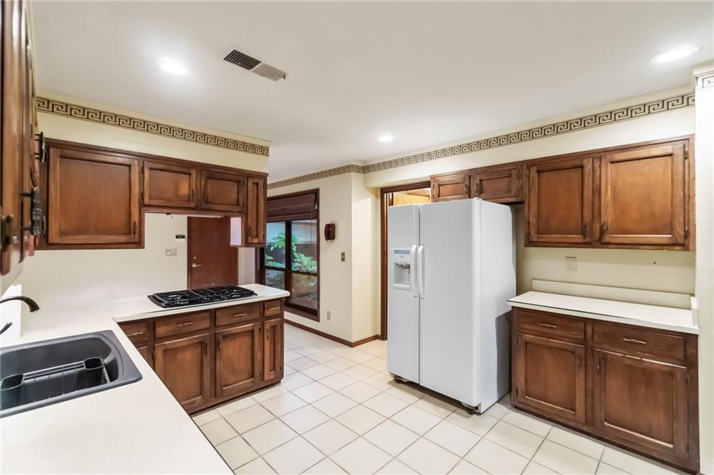 1845 Branch Valley Drive, Roswell, Georgia image 10