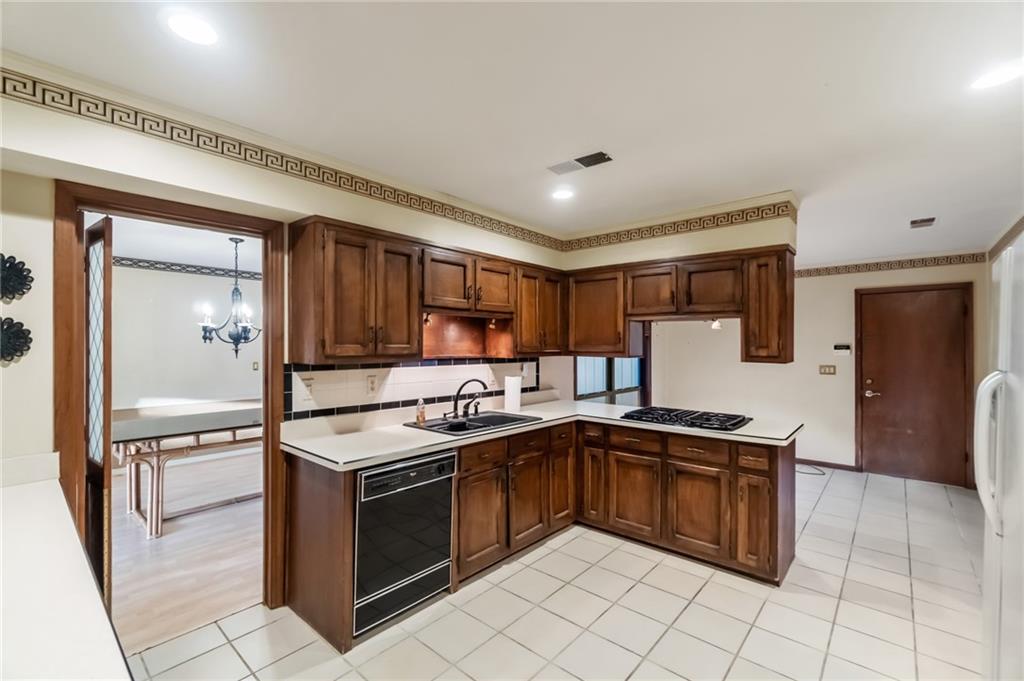 1845 Branch Valley Drive, Roswell, Georgia image 11