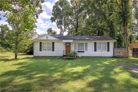 Homes For Sale - 388 Due West Road<br/> Dallas, GA 30157