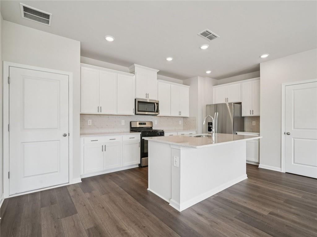 833 Misty Hollow Trail