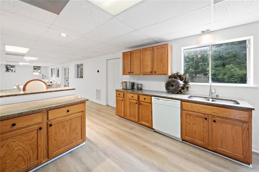 1435 Willis Lake Drive, Kennesaw, Georgia image 44