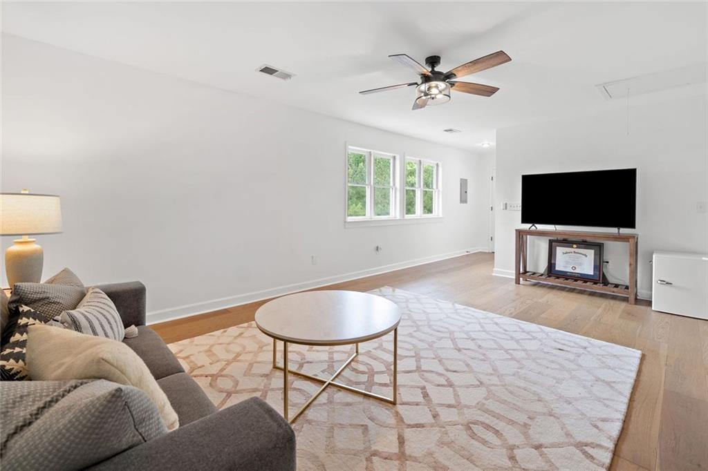 1435 Willis Lake Drive, Kennesaw, Georgia image 38