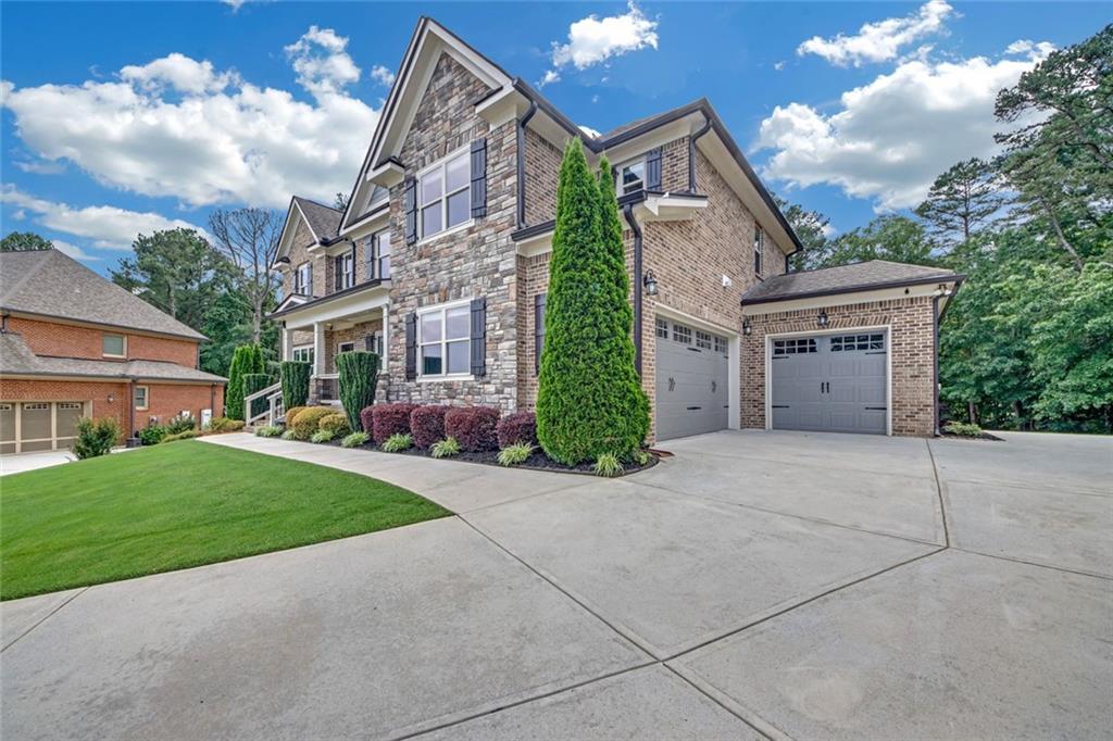 859 Heritage Lake Way