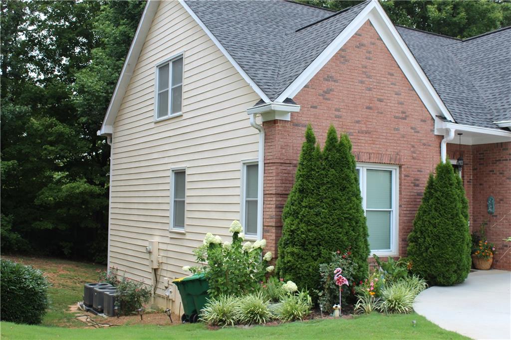 Photo 3 of 41 of 6330 Forest Hills Drive house