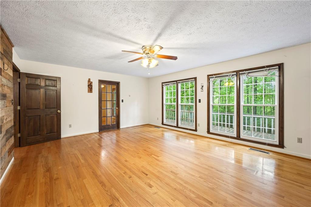 100 Falls Mountain Drive, Dahlonega, Georgia image 7