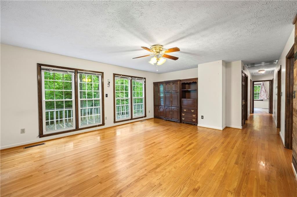 100 Falls Mountain Drive, Dahlonega, Georgia image 6