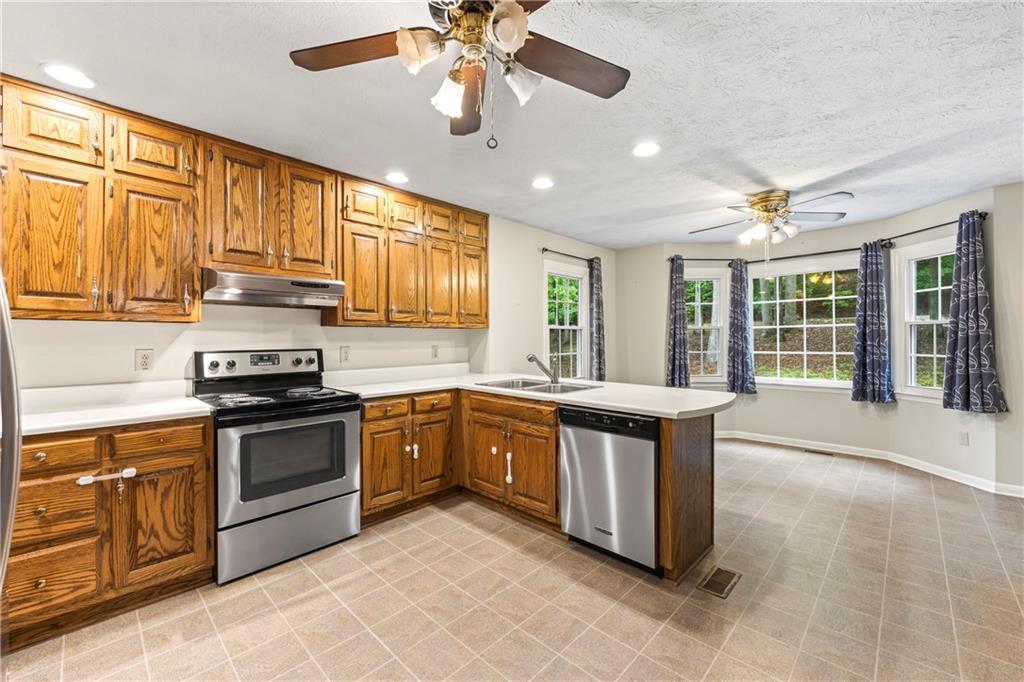 100 Falls Mountain Drive, Dahlonega, Georgia image 13