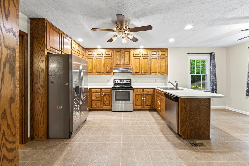 100 Falls Mountain Drive, Dahlonega, Georgia image 11