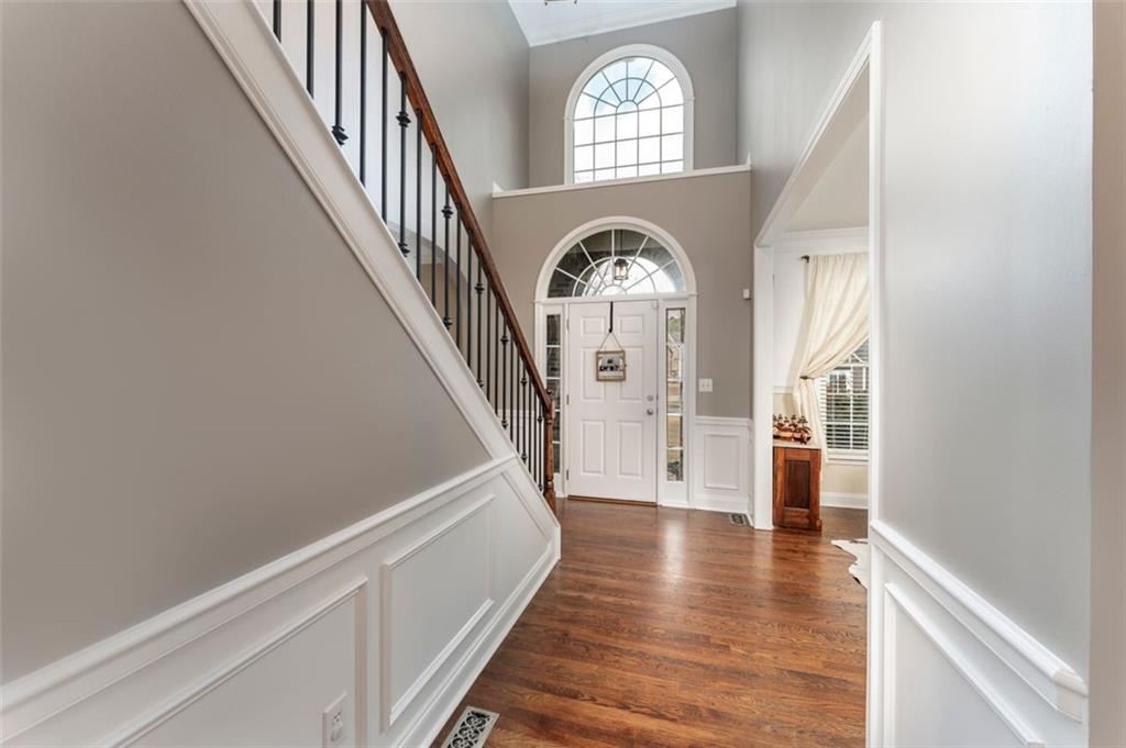 2563 Irwin Lake Overlook