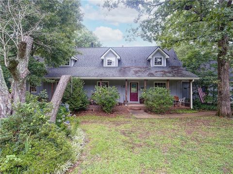 A home in Locust Grove