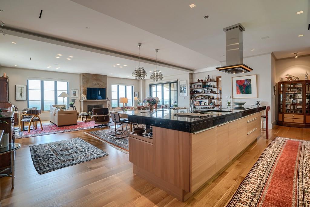 St Regis Residences - Residential