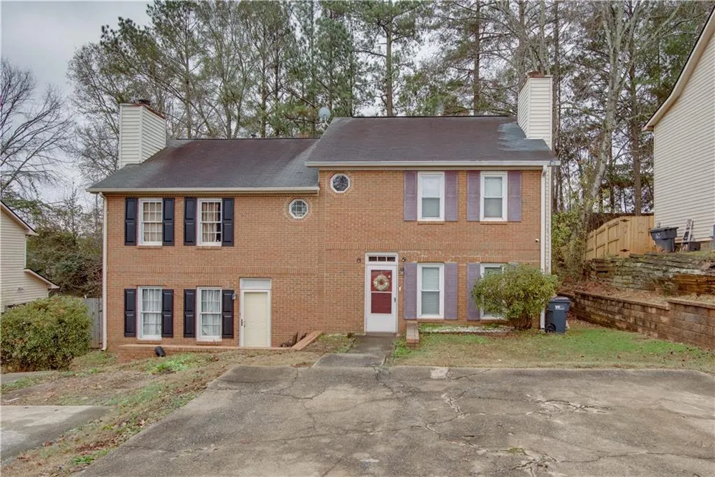 Lilburn, Georgia 30047, United States, 2 Bedrooms Bedrooms, ,3 BathroomsBathrooms,Residential,Active,231622